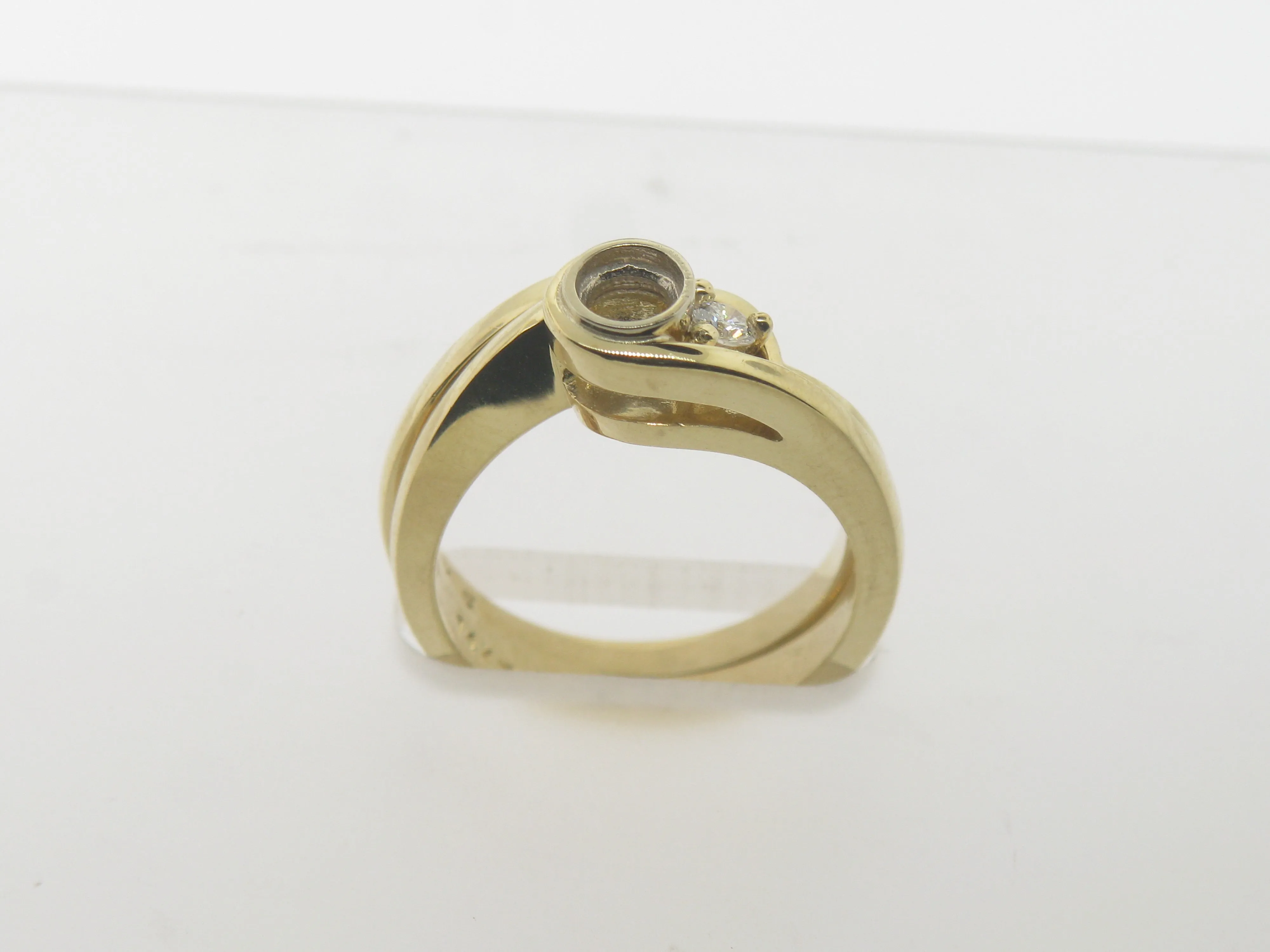 14K Yellow Gold Wedding Set Bezel Set Center Stone Semi-Mount (Brand New)