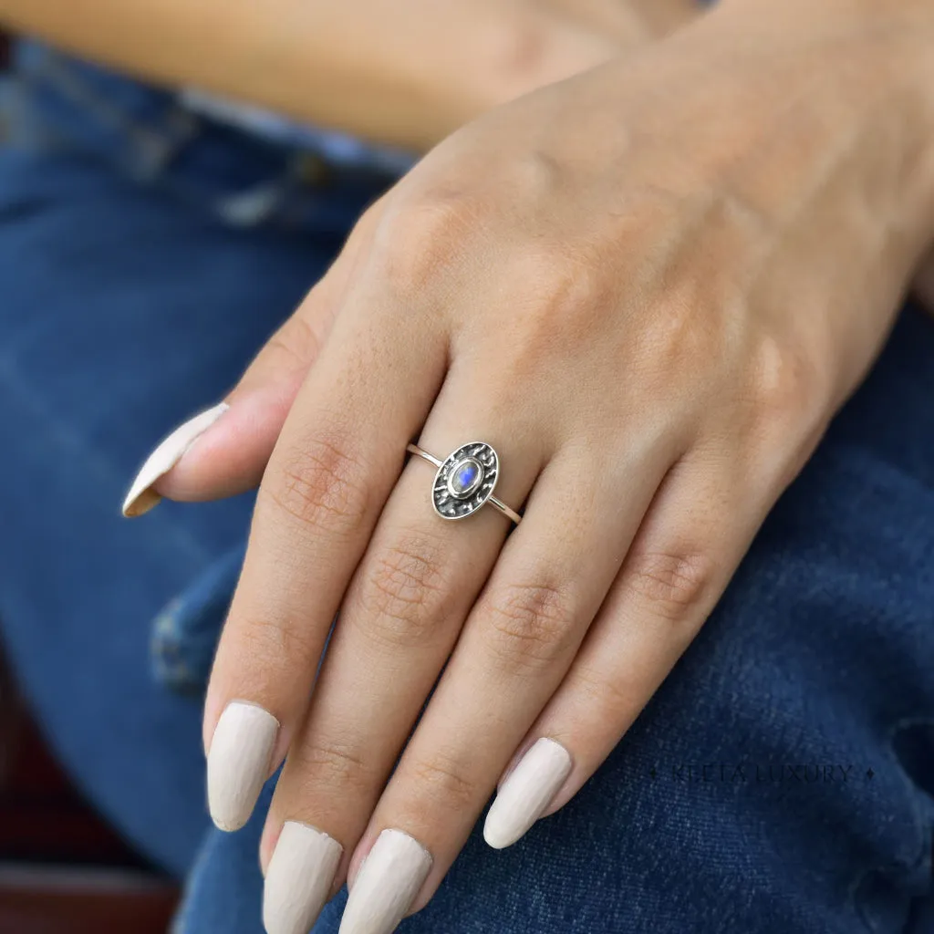 Dark Elegance - Moonstone Ring