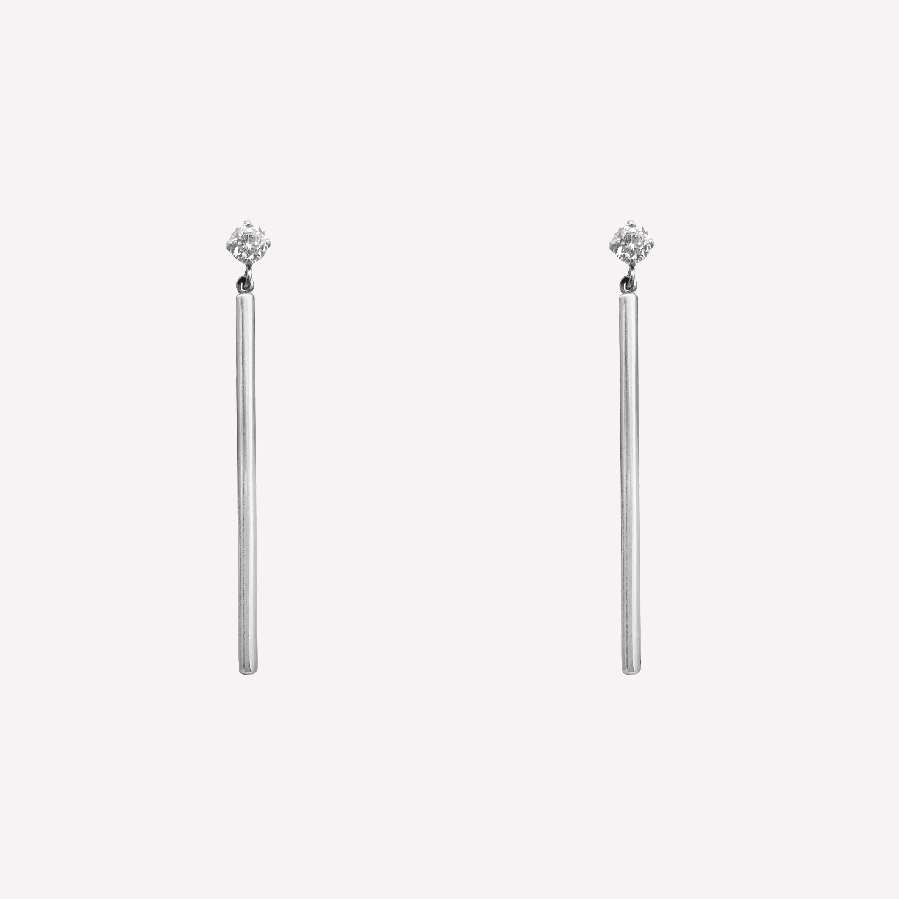 NIGHT OUT DANGLE EARRINGS IN SILVER