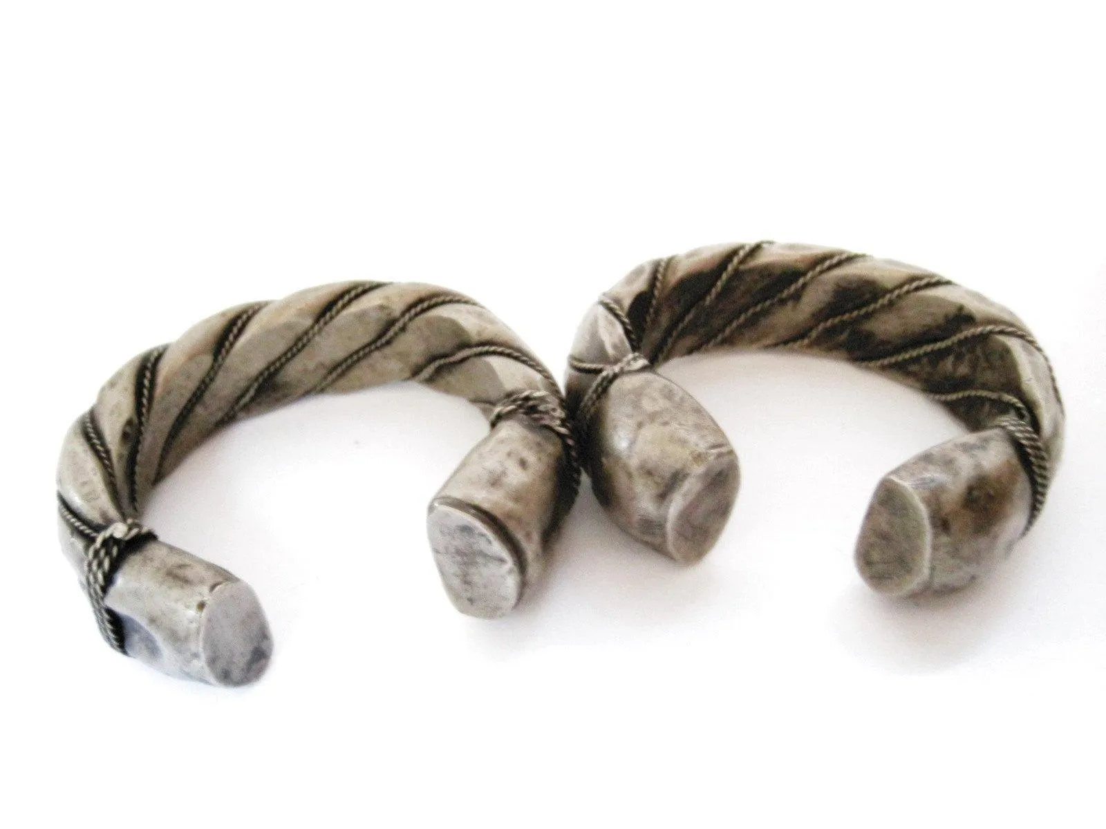 Pair of Saudi Cuff Bracelets for Small Wrists
