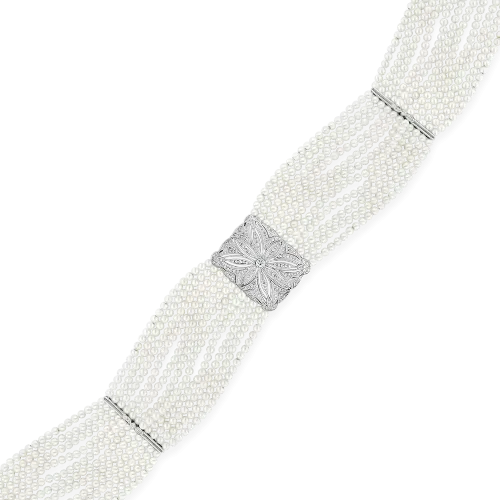 Pearl Collar Necklace with Diamond Motif