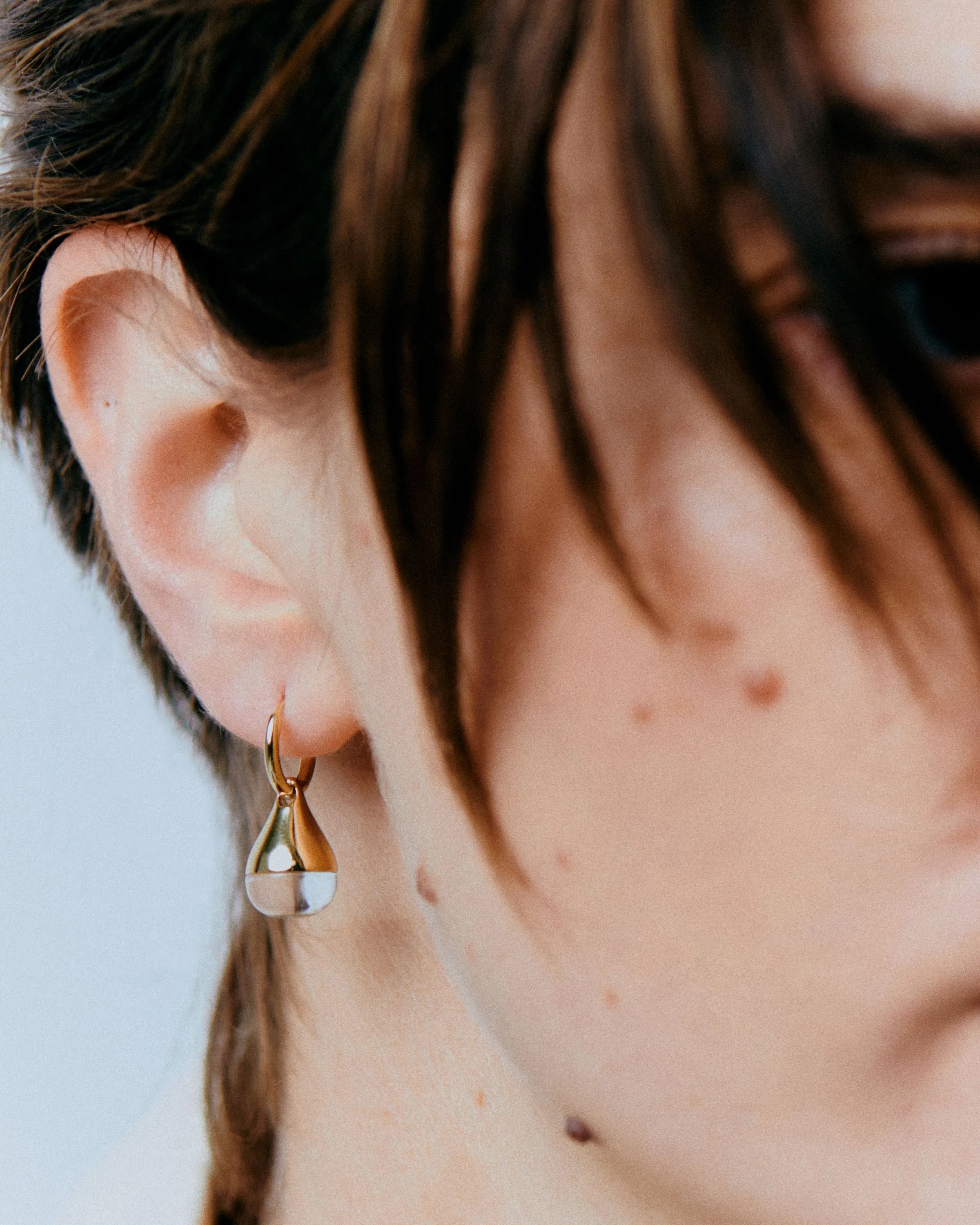 Stilla Quartz Earrings