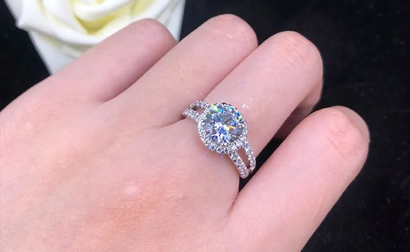 Zirconia Diamond White Gold Wedding Band